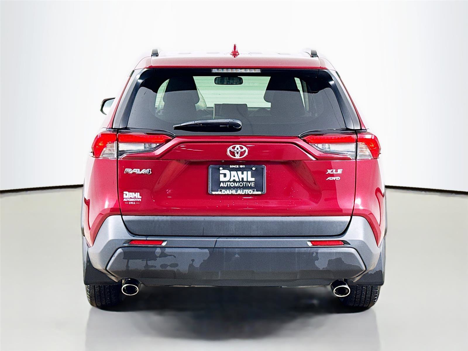 Used 2019 Toyota RAV4 XLE image 6