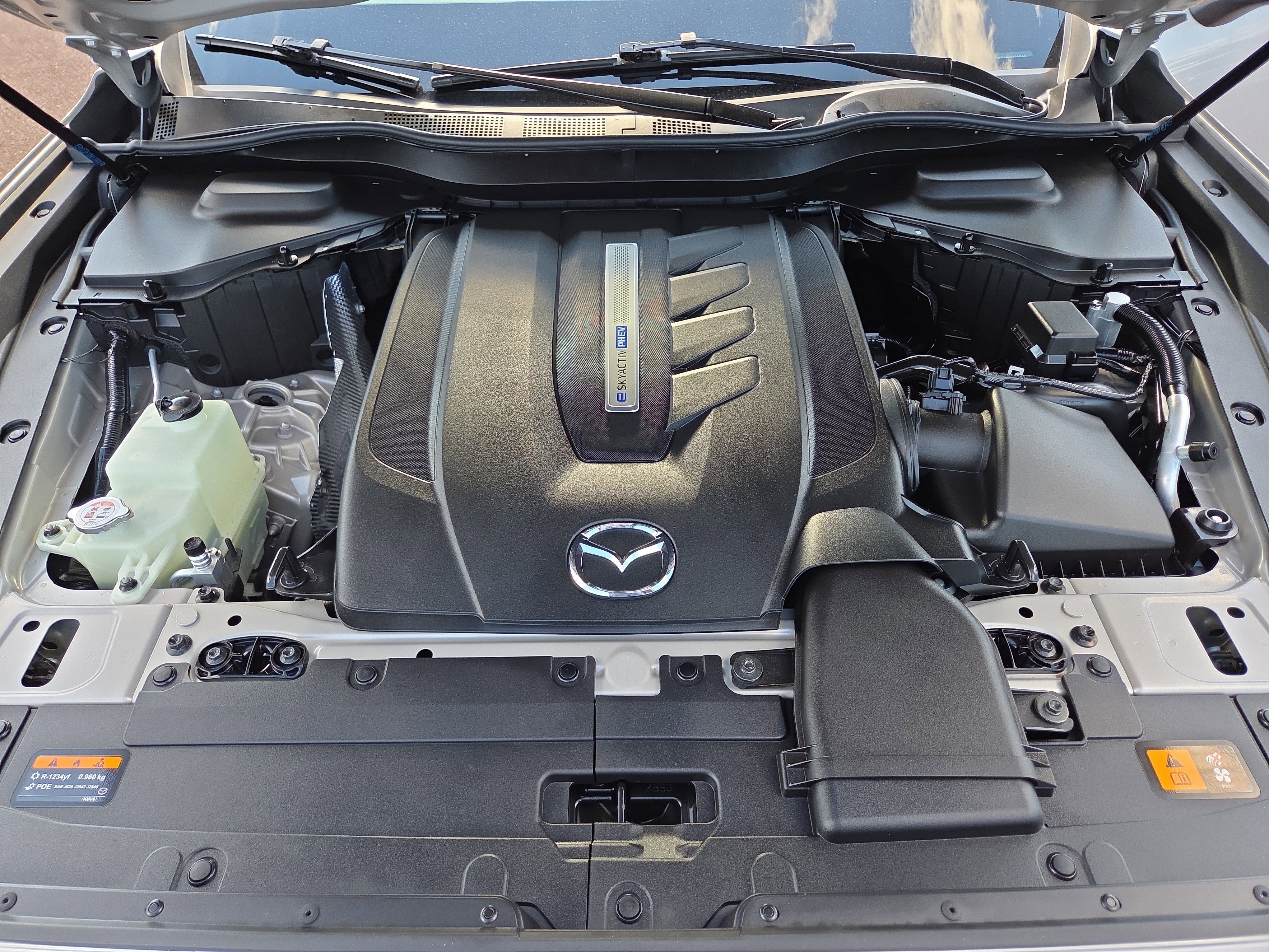 Used 2024 MAZDA CX-90 Plug-In Hybrid w/ Premium Pkg image 33