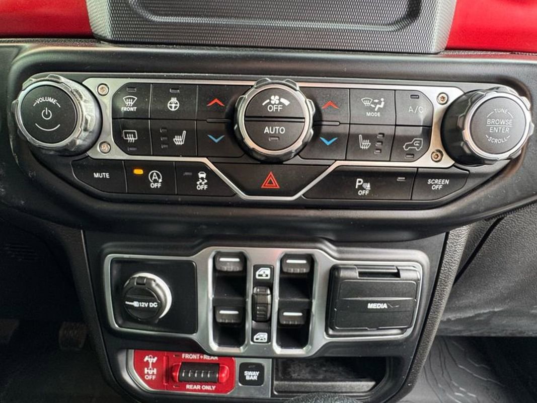 Used 2020 Jeep Wrangler Unlimited Rubicon w/ Advanced Safety Group AWD/4WD image 33