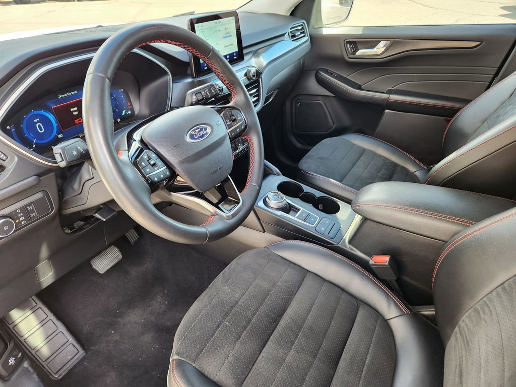 Used 2022 Ford Escape SEL w/ SEL Stealth AWD Package image 7