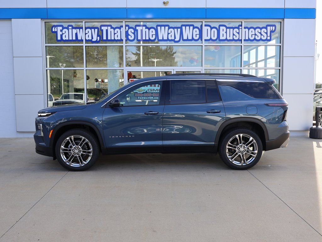 New 2026 Chevrolet Traverse LT w/ LPO, Floor Liner Package image 7