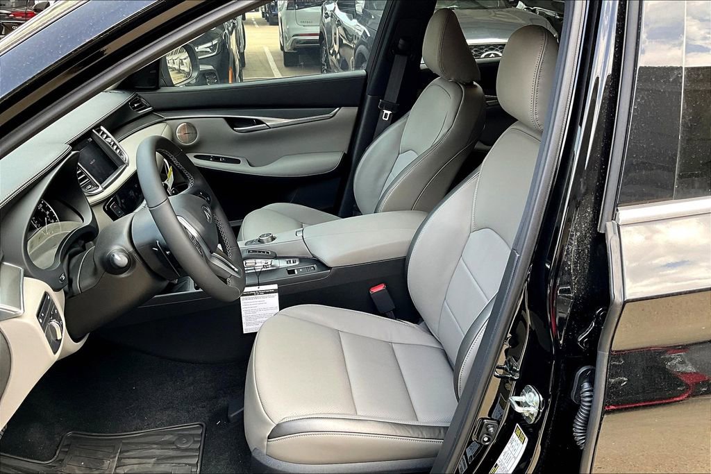 New 2025 INFINITI QX50 Luxe image 24