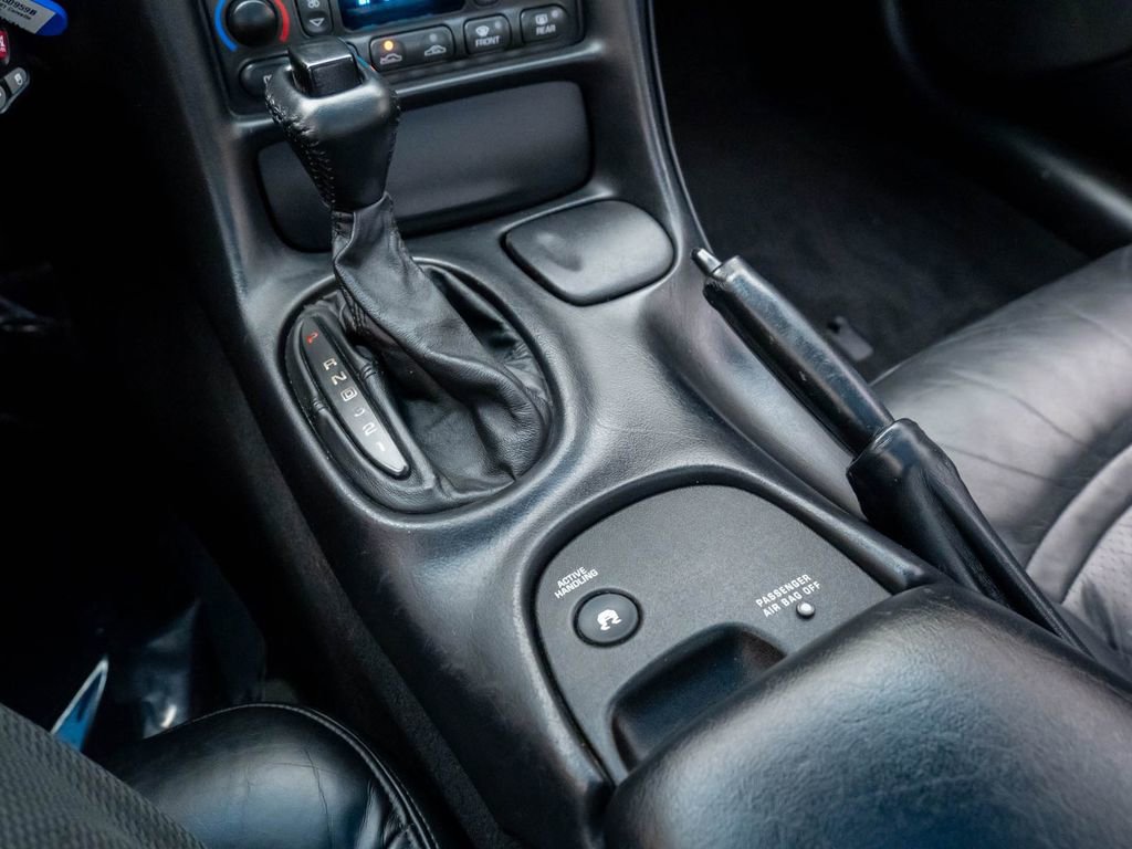 Used 2001 Chevrolet Corvette Coupe w/ Preferred Equipment Group1 image 24