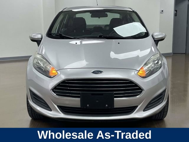 Used 2015 Ford Fiesta SE FWD image 2