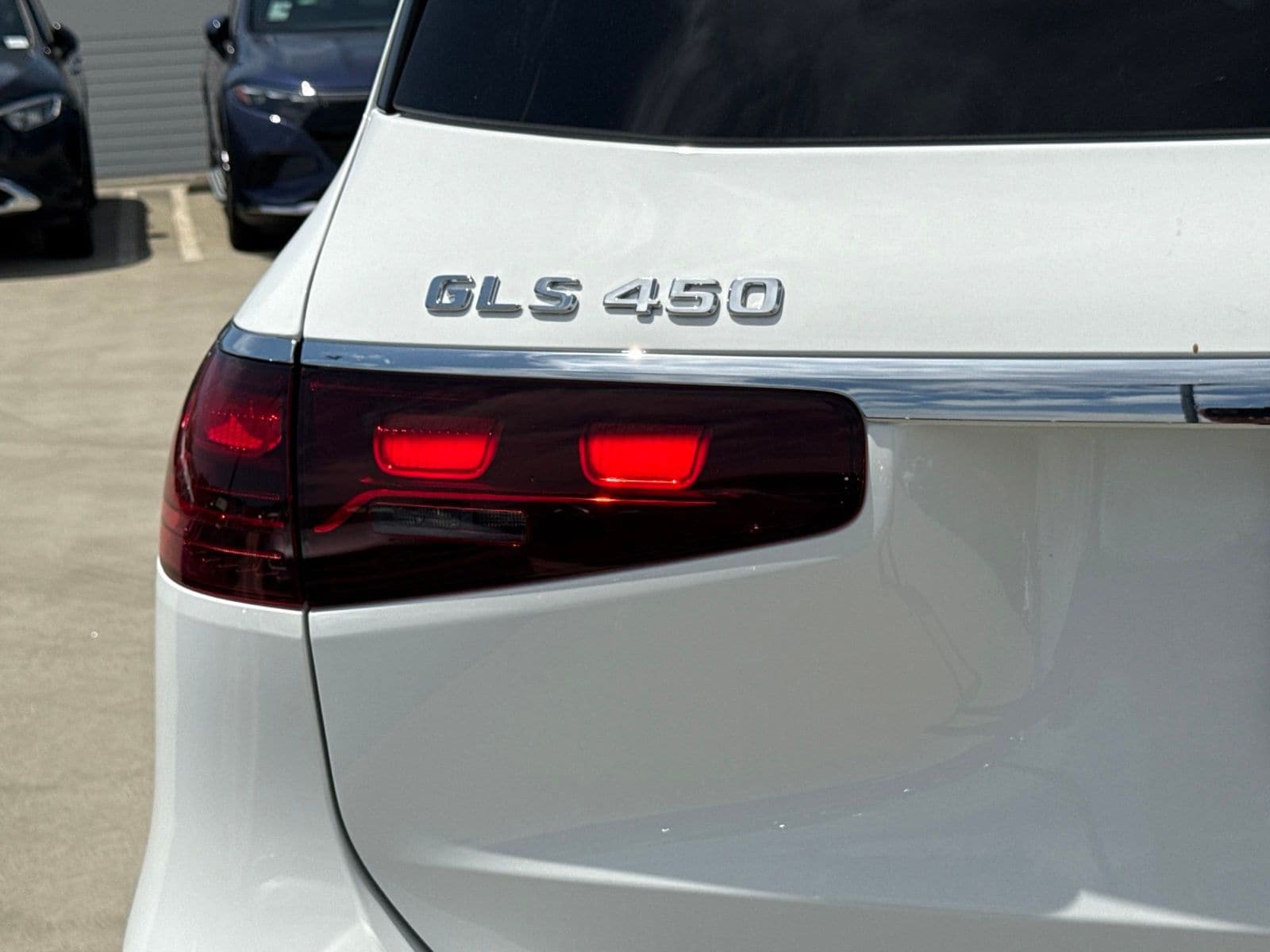 New 2026 Mercedes-Benz GLS 450 4MATIC image 11