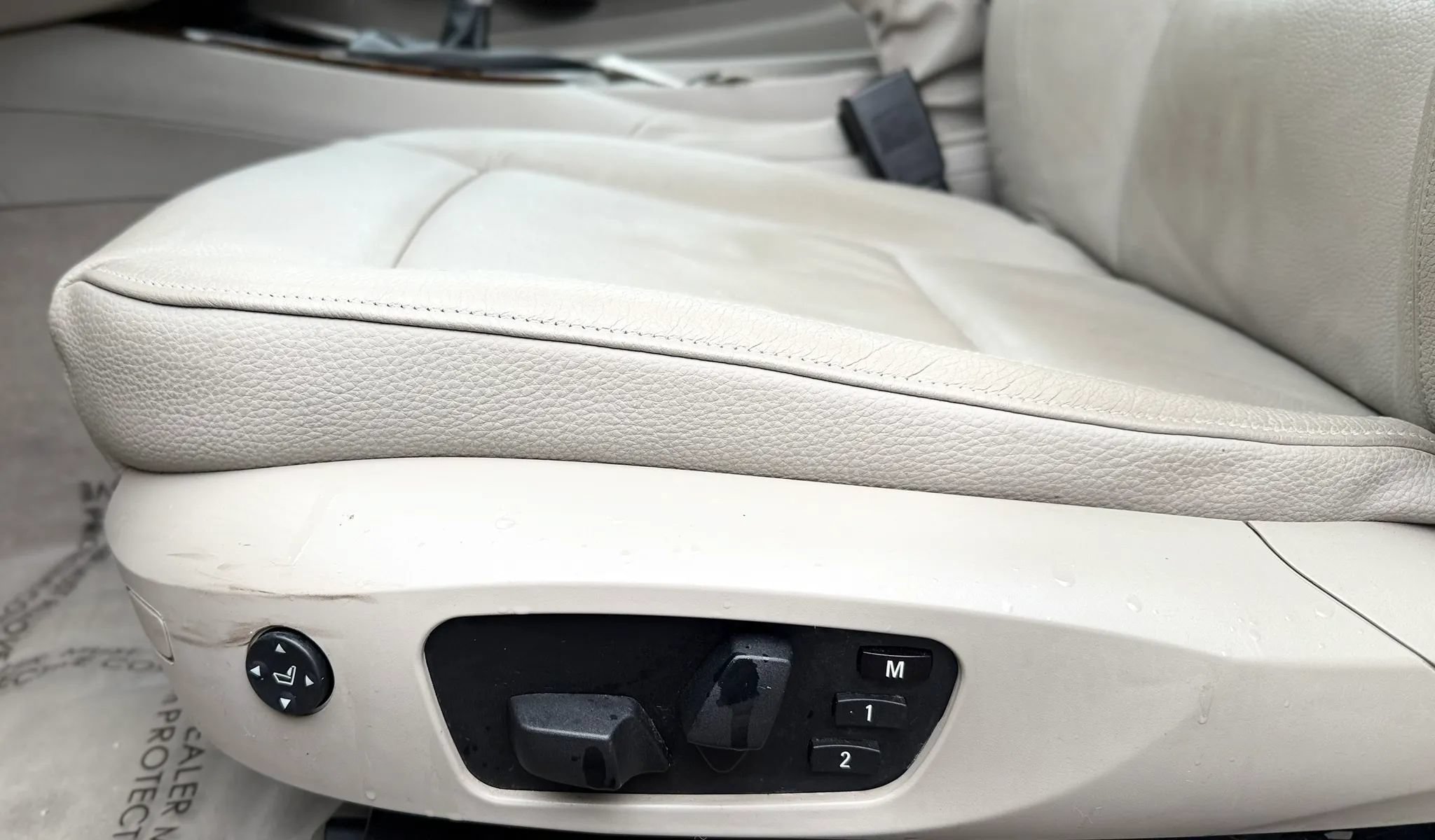 Used 2011 BMW 135i Convertible RWD image 29