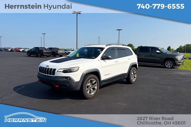 Used 2019 Jeep Cherokee Trailhawk AWD/4WD image 3