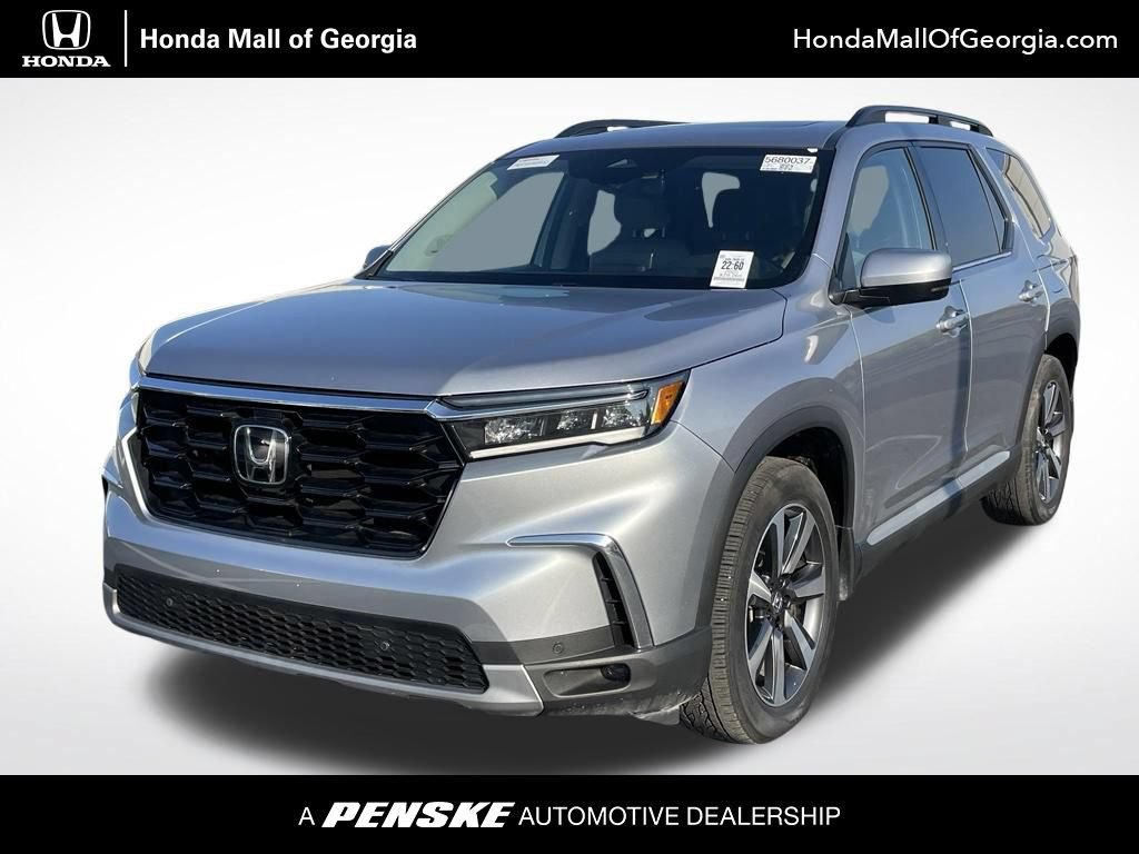 Certified 2025 Honda Pilot Touring