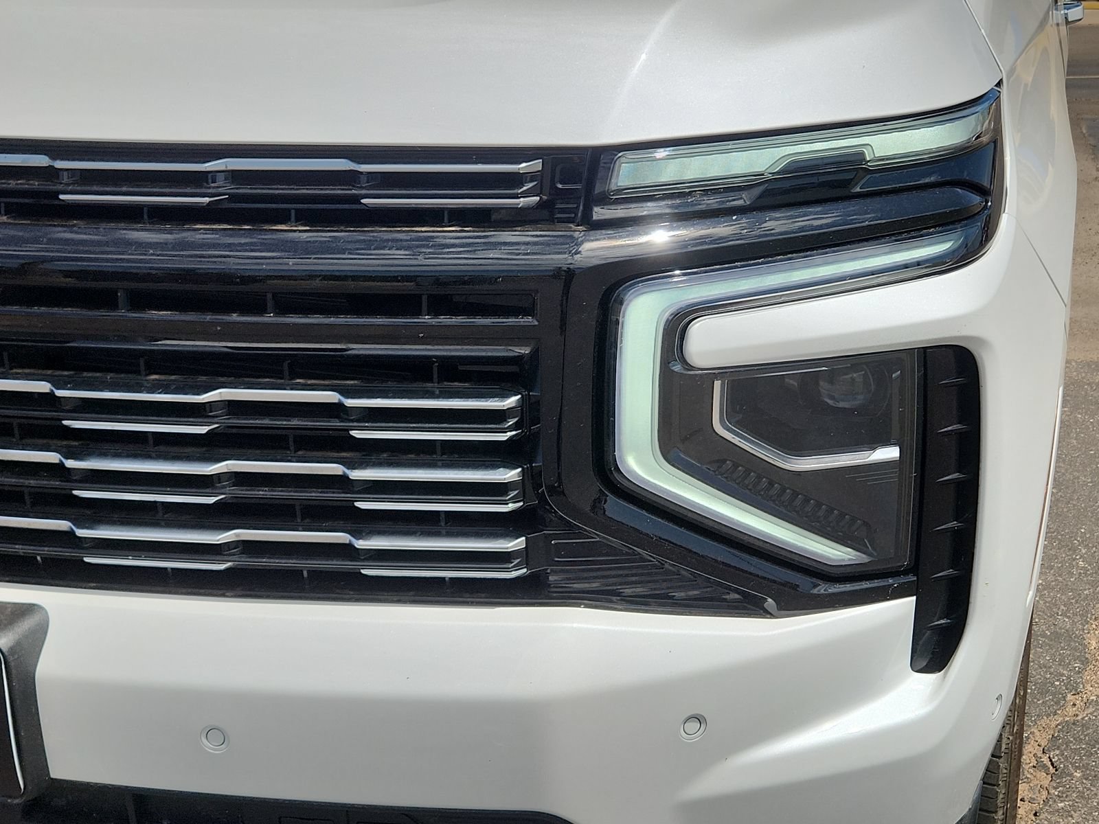 Used 2025 Chevrolet Tahoe High Country AWD/4WD image 6