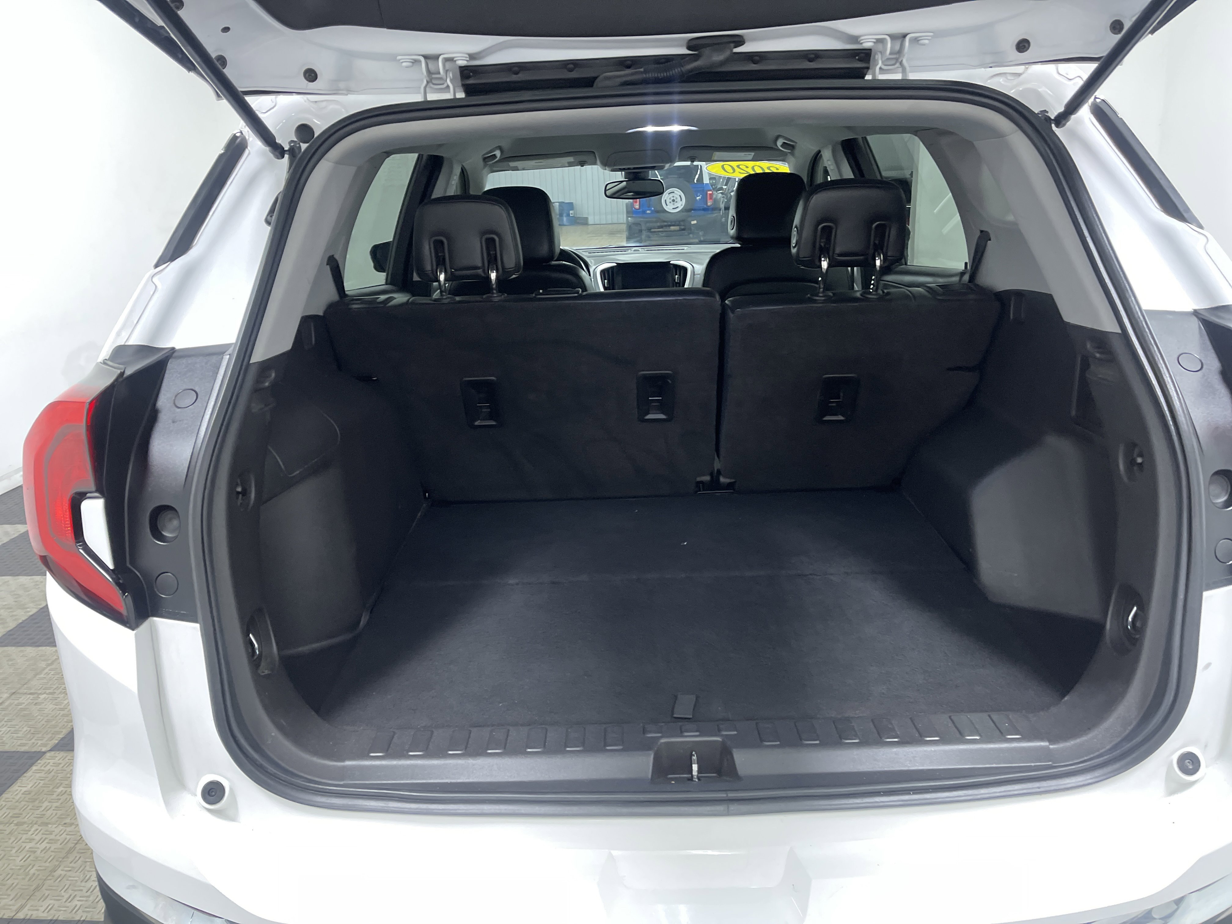 Used 2020 GMC Terrain SLT image 18