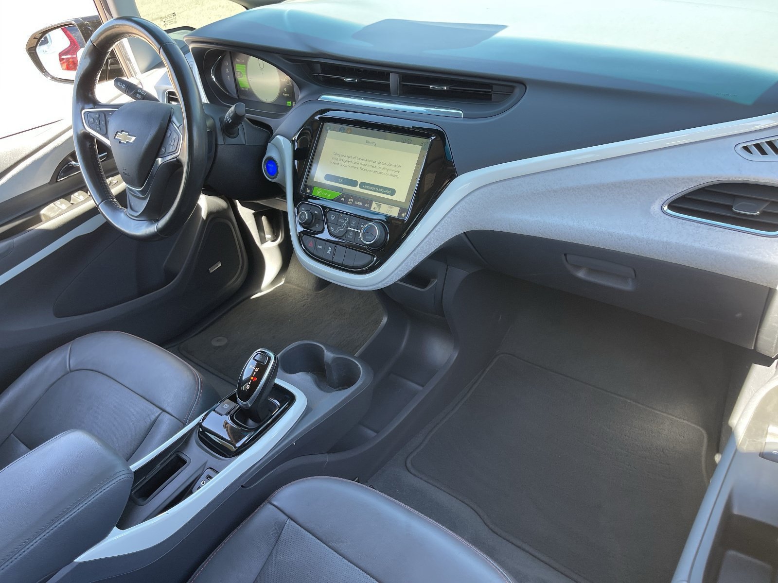 Certified 2020 Chevrolet Bolt Premier w/ Infotainment Package FWD image 13