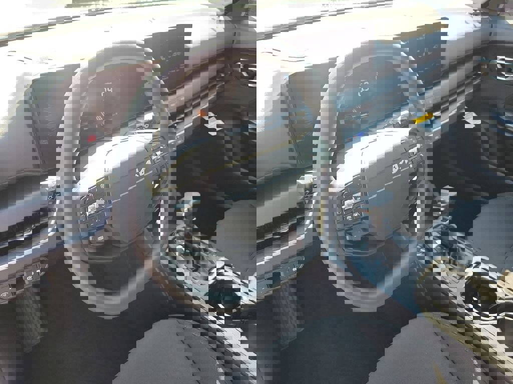 New 2026 Kia K4 LXS image 21