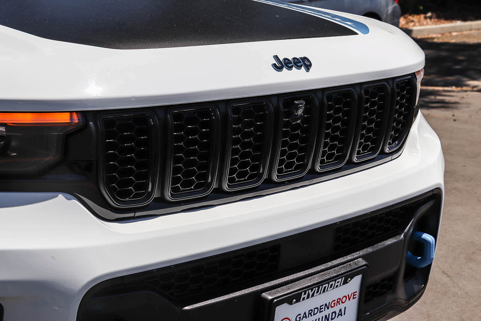 Used 2022 Jeep Grand Cherokee Trailhawk w/ Luxury Tech Group III AWD/4WD image 5