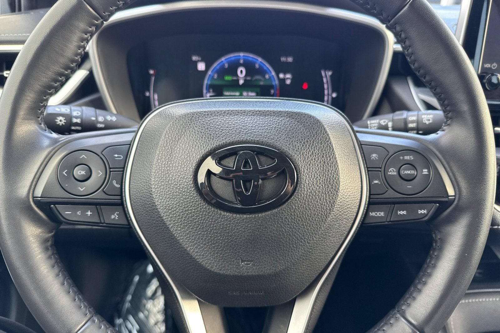 Certified 2025 Toyota Corolla XSE FWD image 29