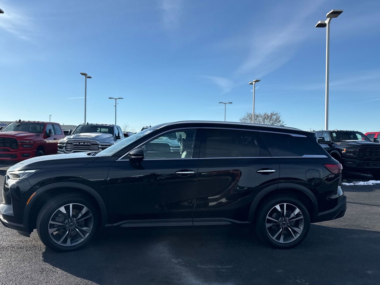 Used 2023 INFINITI QX60 Luxe image 6