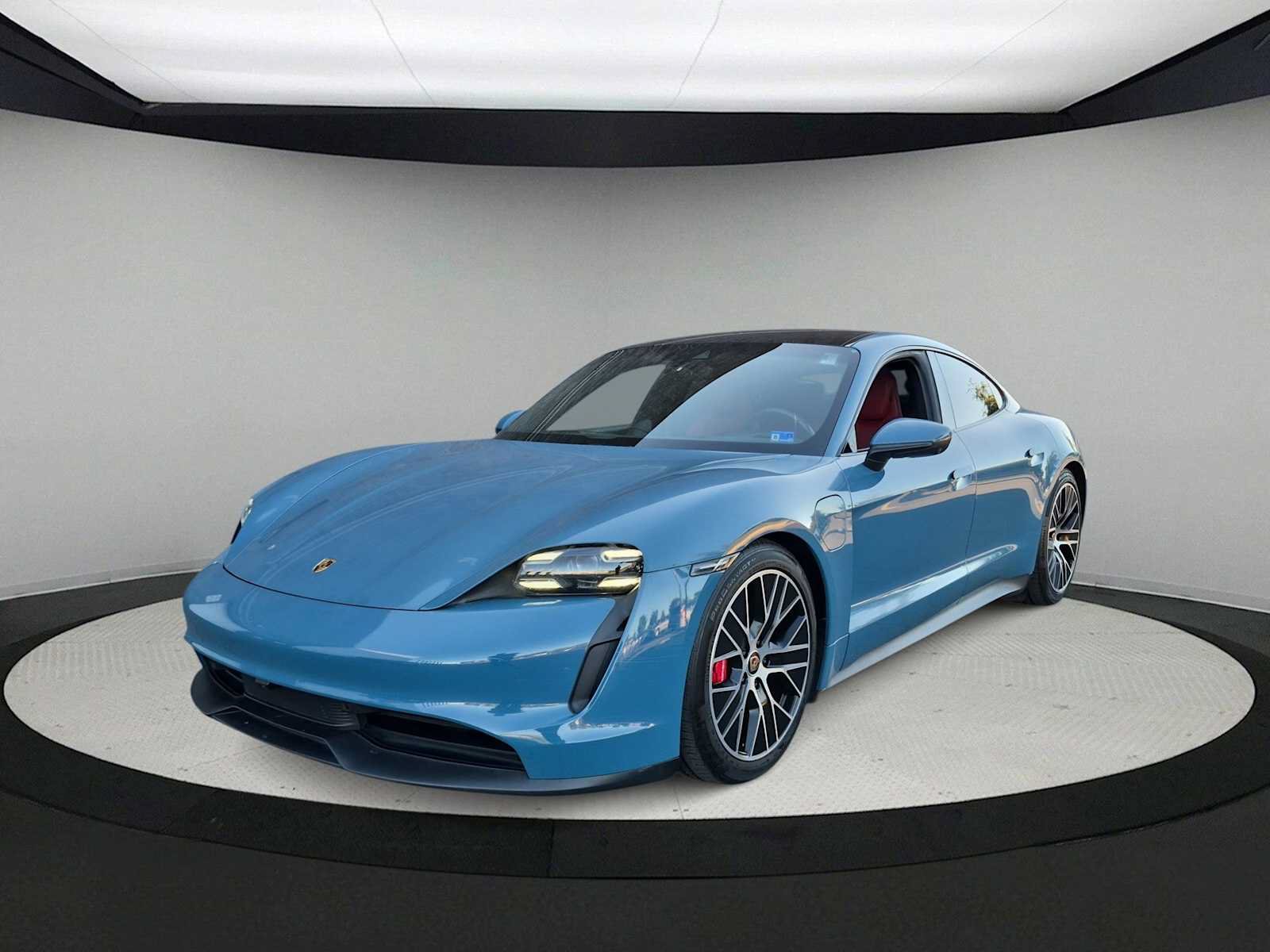 Used 2020 Porsche Taycan 4S w/ Premium Package AWD/4WD image 4