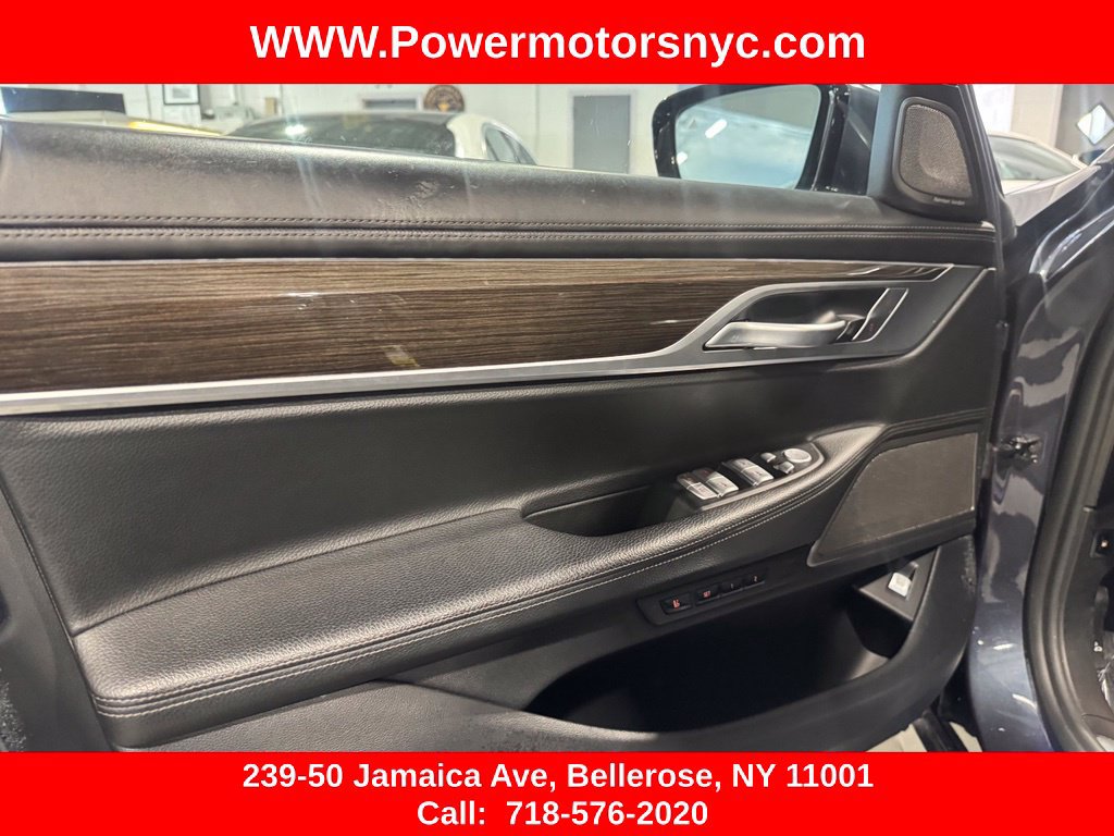 Used 2019 BMW 740e xDrive w/ Executive Package AWD/4WD image 23