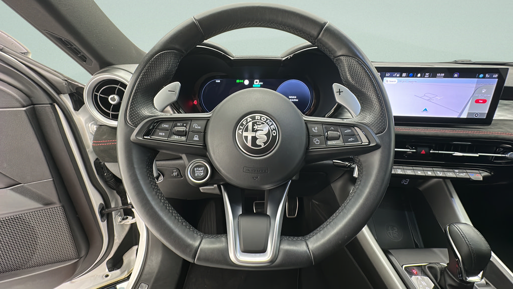 Used 2024 Alfa Romeo Tonale Veloce AWD/4WD image 17