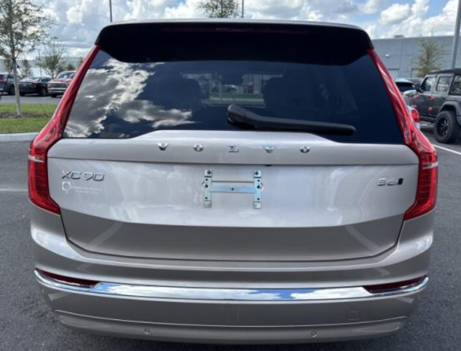 Used 2025 Volvo XC90 B6 Plus w/ Protection Package AWD/4WD image 5