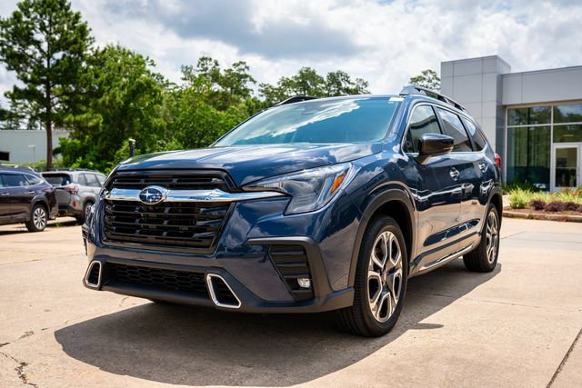 Certified 2025 Subaru Ascent Touring w/ Popular Package #2 AWD/4WD image 11