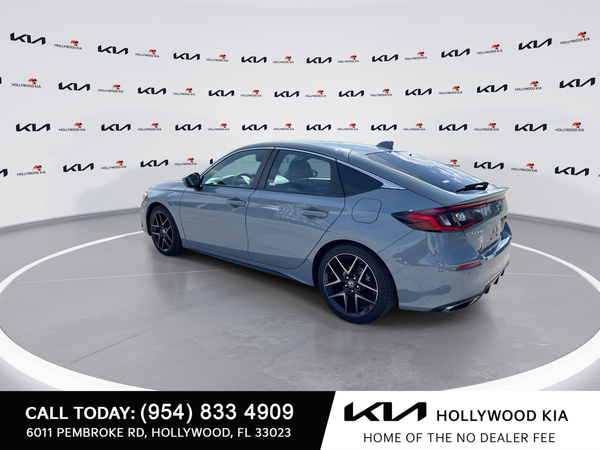Used 2024 Honda Civic Sport Touring image 6
