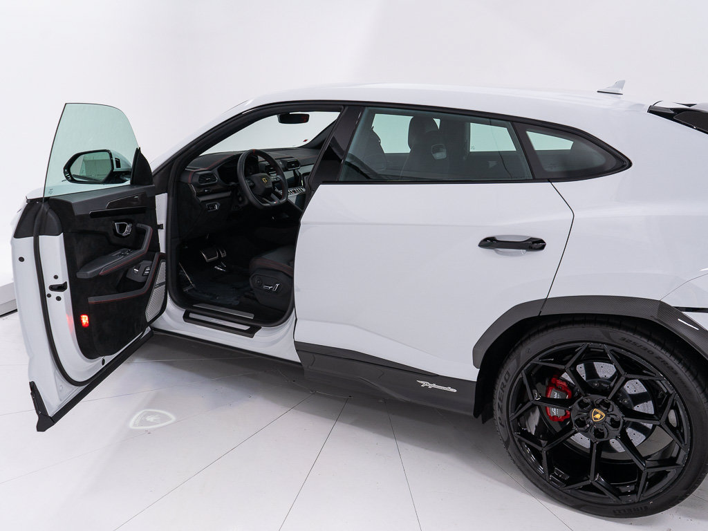 Used 2024 Lamborghini Urus Performante AWD/4WD image 9