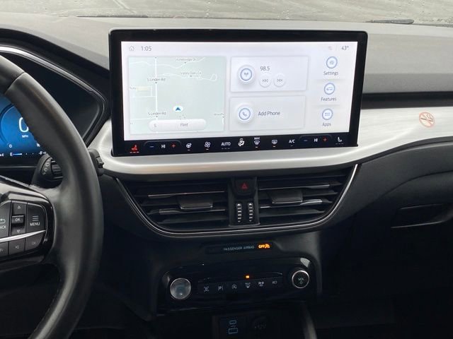 Used 2023 Ford Escape Platinum image 9