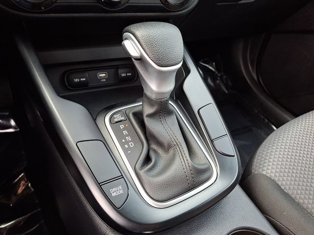 Used 2025 Kia Soul LX w/ LX Technology Package FWD image 14