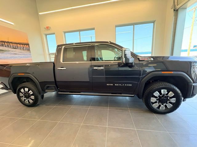 Used 2024 GMC Sierra 2500 Denali w/ Denali Reserve Package AWD/4WD image 8