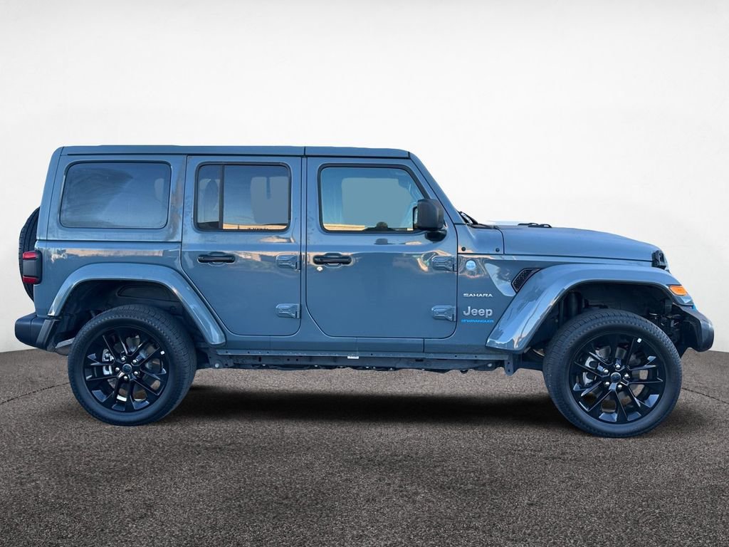 Used 2024 Jeep Wrangler Unlimited Sahara AWD/4WD image 6