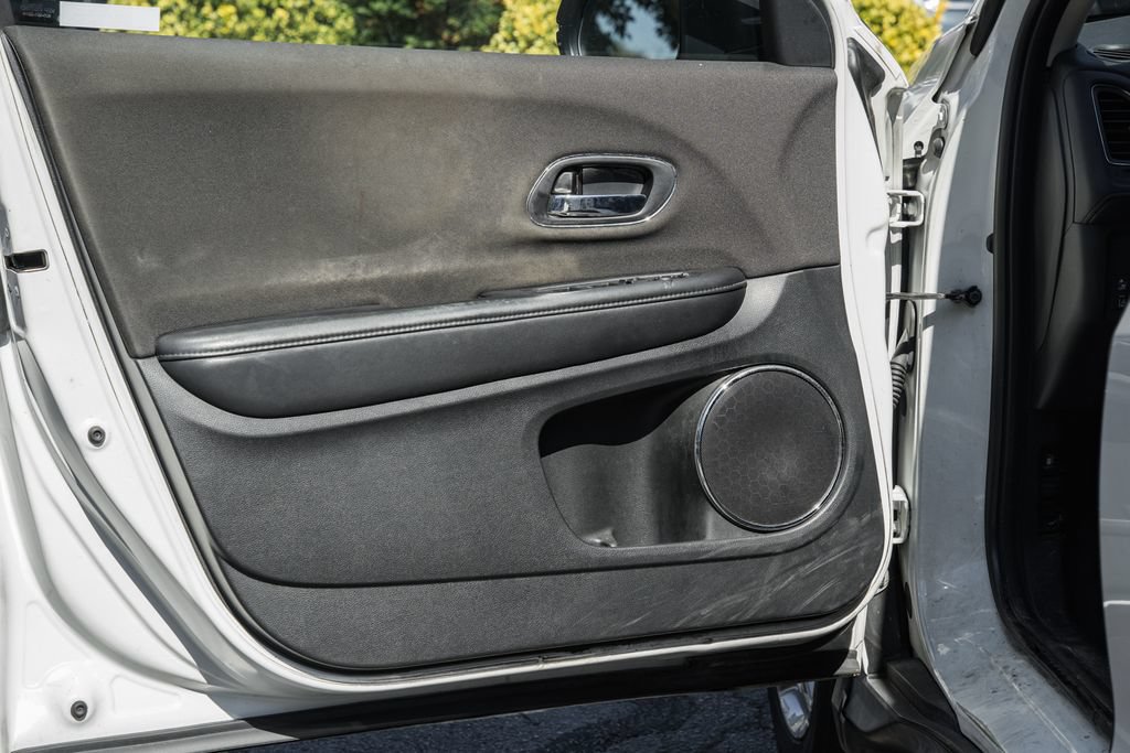 Used 2020 Honda HR-V EX image 32