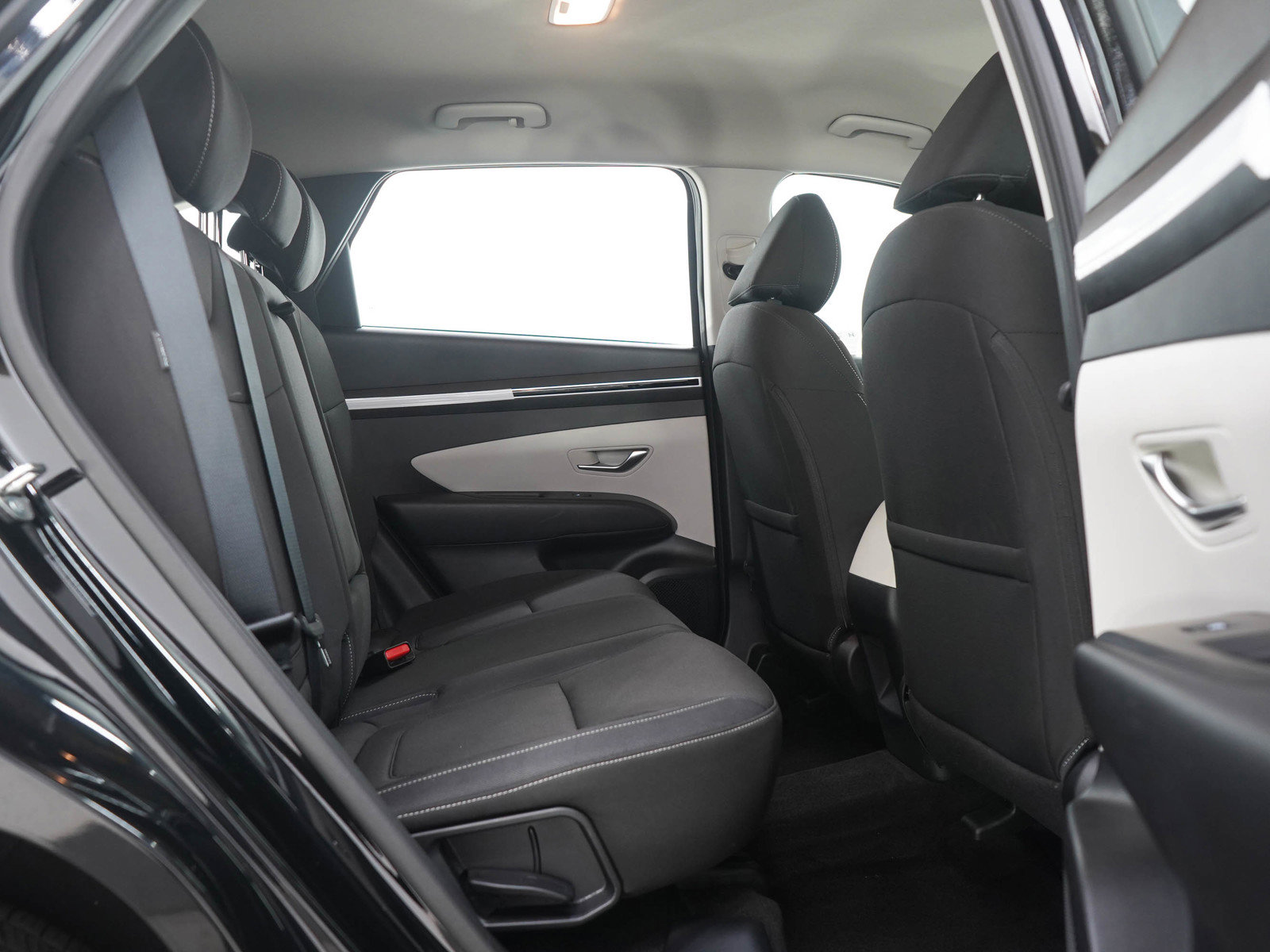 Certified 2024 Hyundai Tucson SE image 12