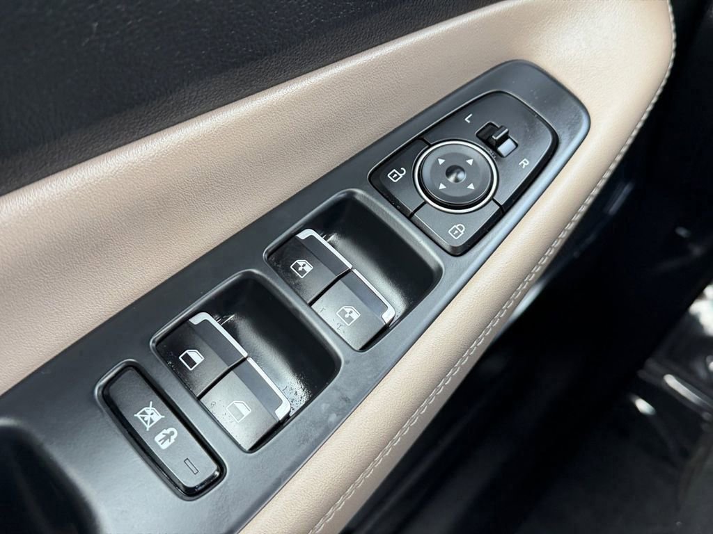 Used 2020 Hyundai Santa Fe SEL image 19