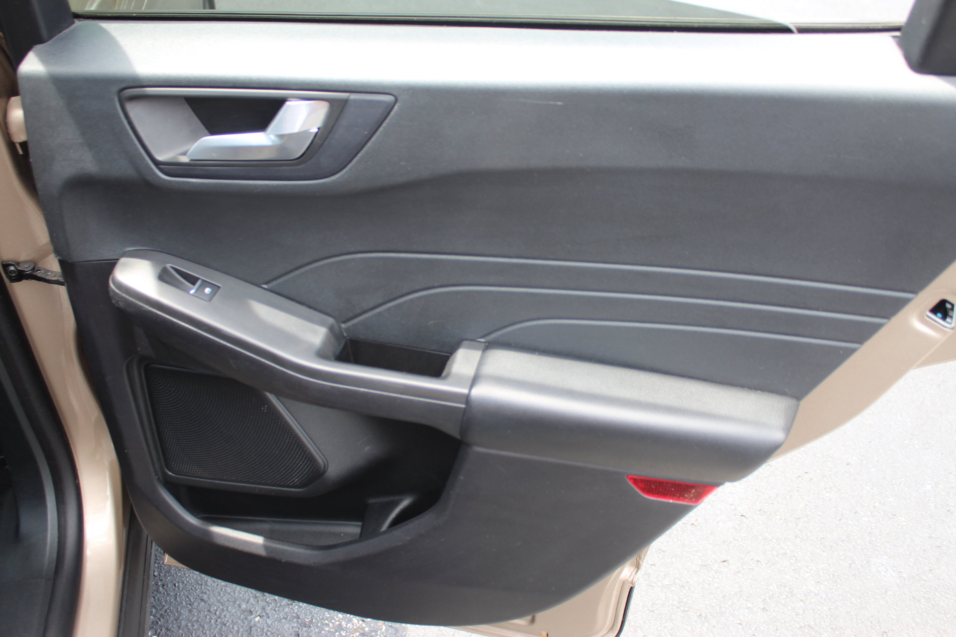 Used 2021 Ford Escape SEL FWD image 28