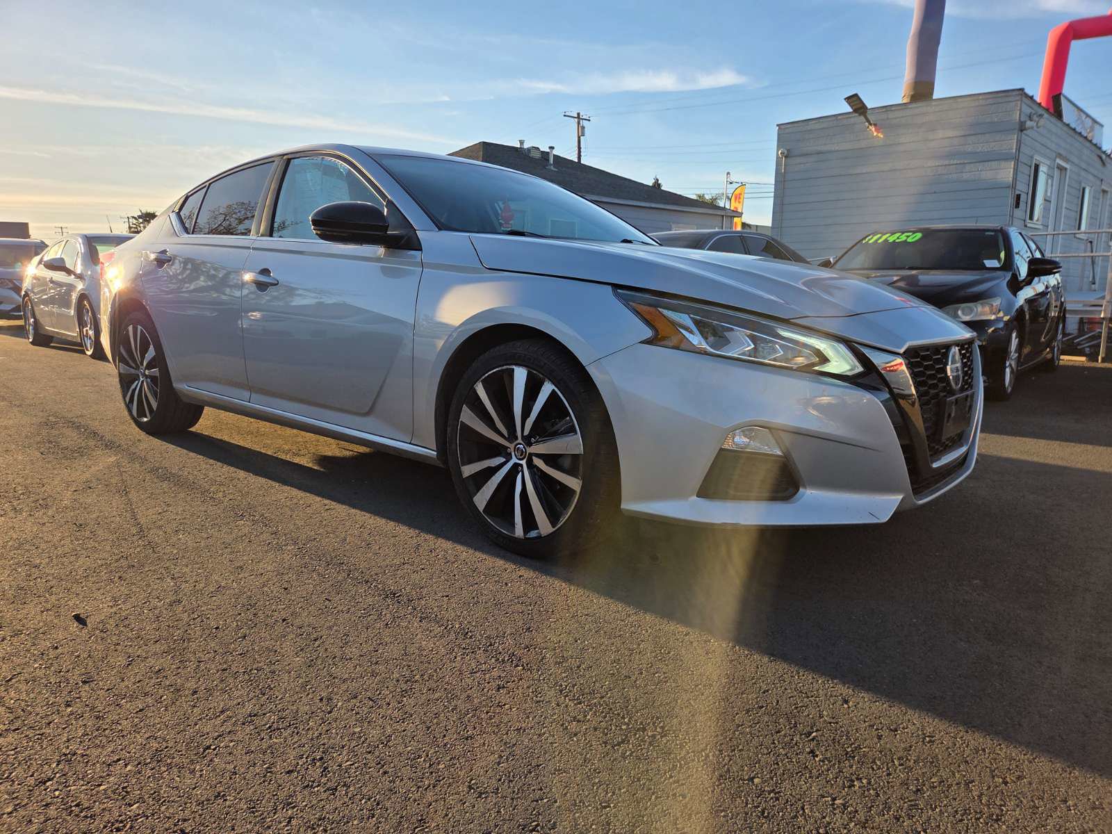 Used 2019 Nissan Altima 2.5 SR w/ SR Premium Package image 5