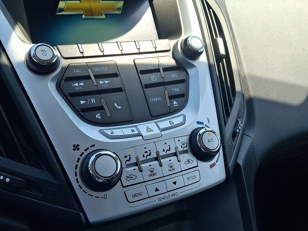 Used 2012 Chevrolet Equinox LT FWD image 16