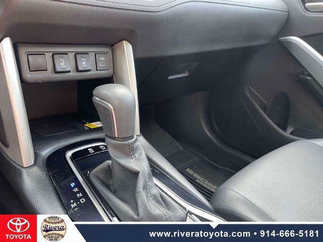 Certified 2023 Toyota Corolla Cross XLE w/ Convenience Package AWD/4WD image 32