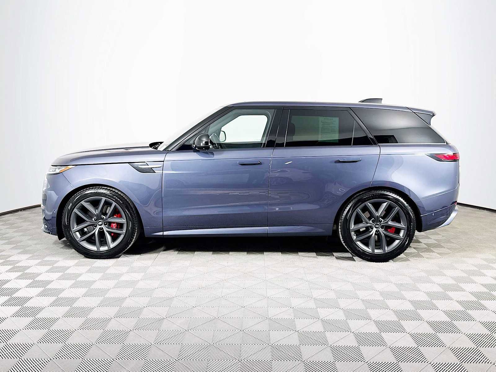 Used 2024 Land Rover Range Rover Sport Dynamic SE image 8
