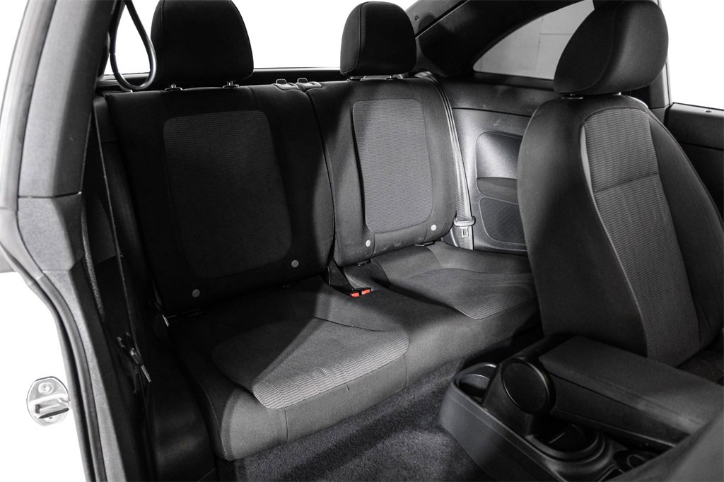 Used 2014 Volkswagen Beetle 1.8T image 27