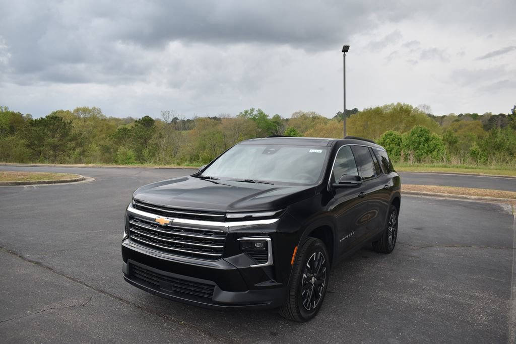 New 2026 Chevrolet Traverse LT image 2