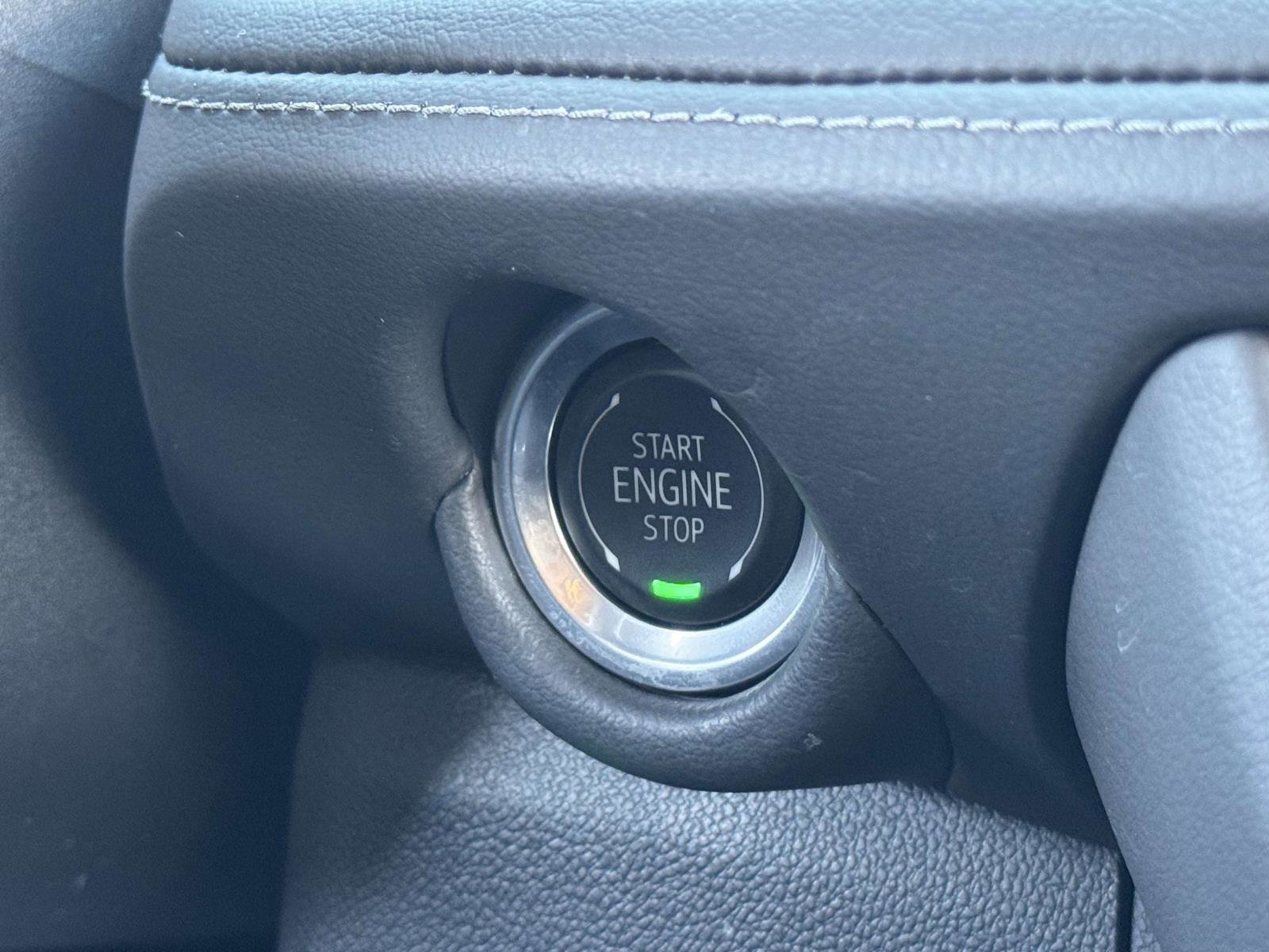 Certified 2025 Chevrolet Suburban Z71 image 11