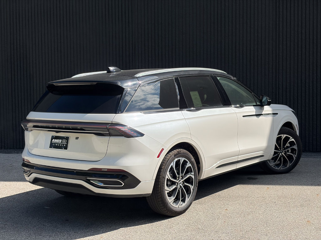 New 2026 Lincoln Nautilus Reserve AWD/4WD image 7