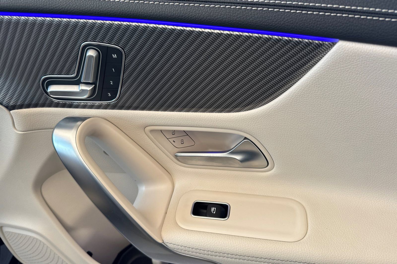 Certified 2025 Mercedes-Benz CLA 250 image 19