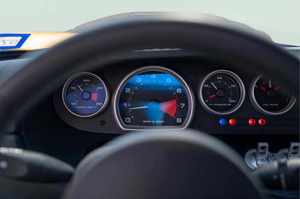 Used 2006 Ford GT RWD image 29