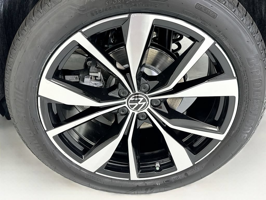 New 2026 Volkswagen Atlas SEL Premium R-Line AWD/4WD image 30