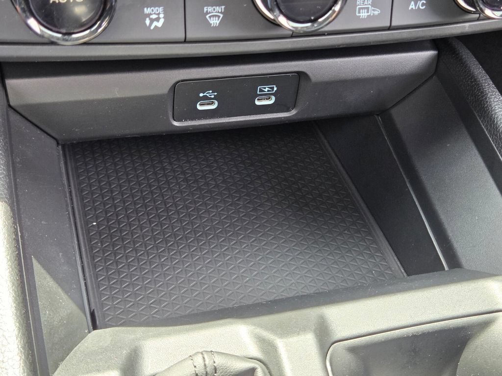 Certified 2025 Honda Accord SE image 29