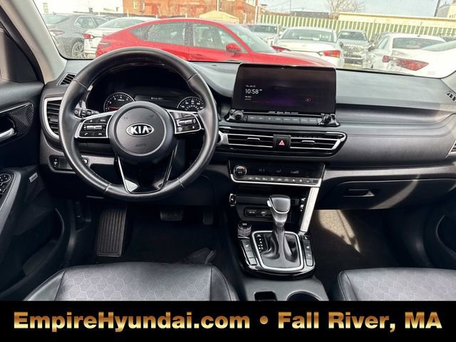 Used 2021 Kia Seltos SX w/ SX Sunroof Package image 15