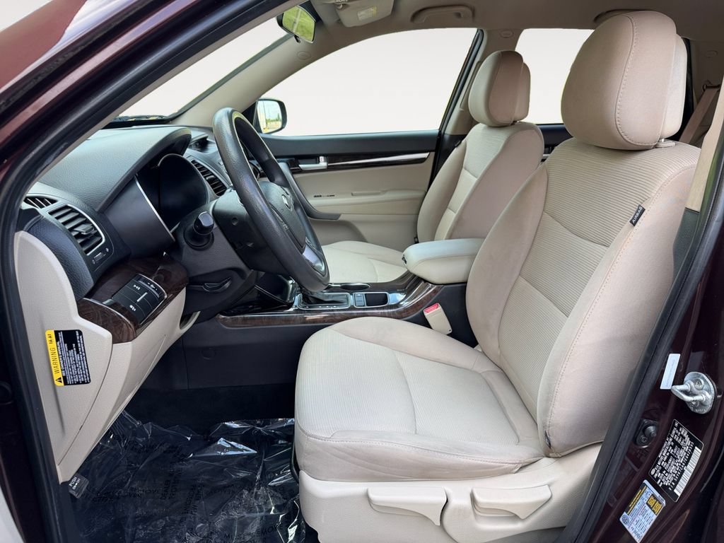 Used 2014 Kia Sorento LX AWD/4WD image 14