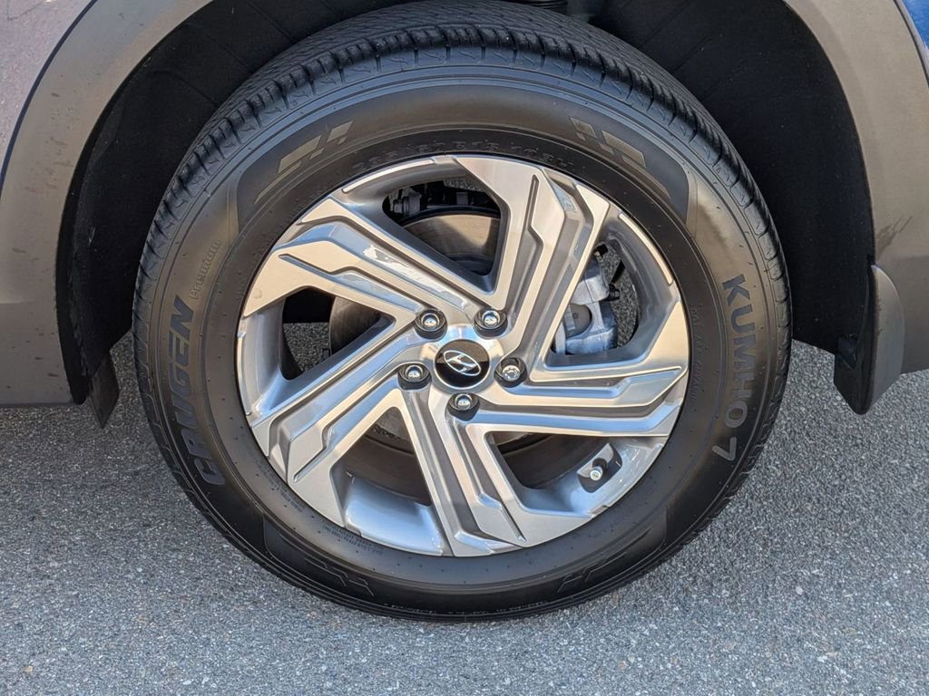 Certified 2023 Hyundai Santa Fe SEL image 12