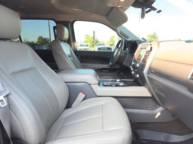 Used 2019 Ford Expedition XLT w/ Equipment Group 202A RWD image 17